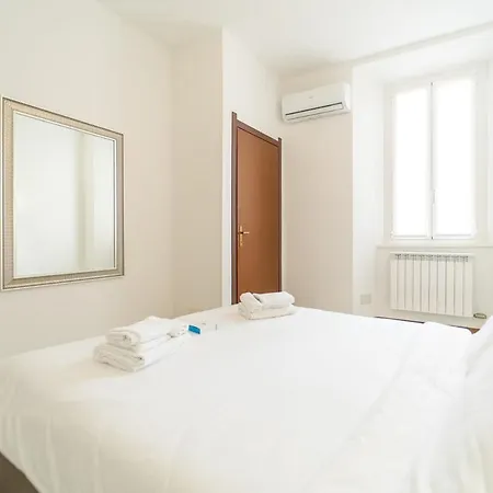 Flat With Ac And Wifi * كومو
